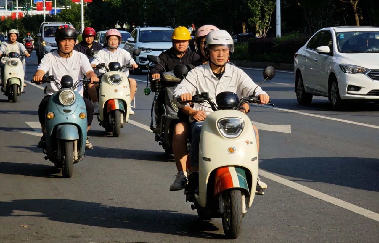 电动车新国标刷屏，藏着国民出行的真相！